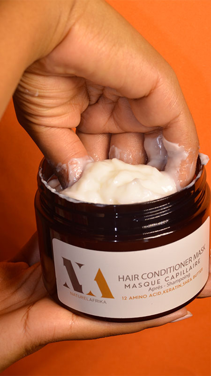 Le Crown Hair Deep Conditioner  300ml Keratin, Shea Butter, Panthenol +12 Amino Acids