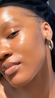 Your Path to Clear, Glowing Skin Starts Here : Meet the Glow Kit by Naturel Afrika